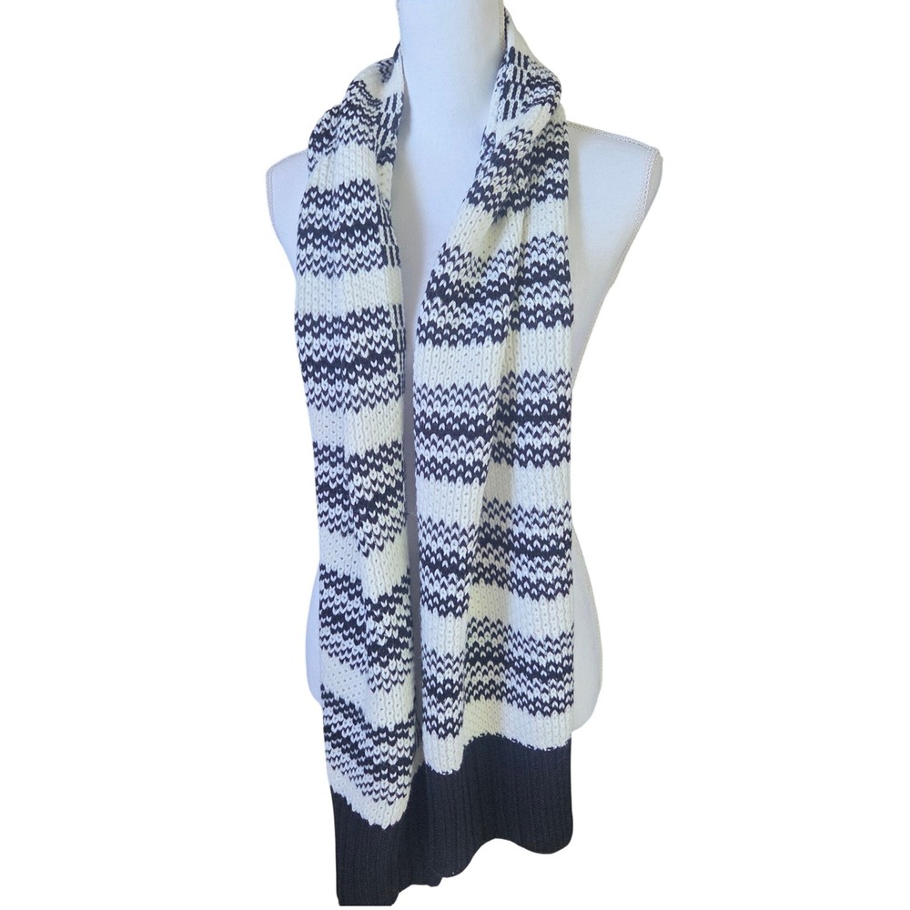 Calvin Klein Knit Chevron Scarf Black White Striped Soft Winter Warm Accent
